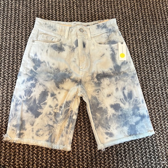 Anthropologie Ultra high rise denim shorts with tags - Picture 2 of 6